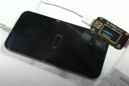 Reparar puerto de carga iPhone